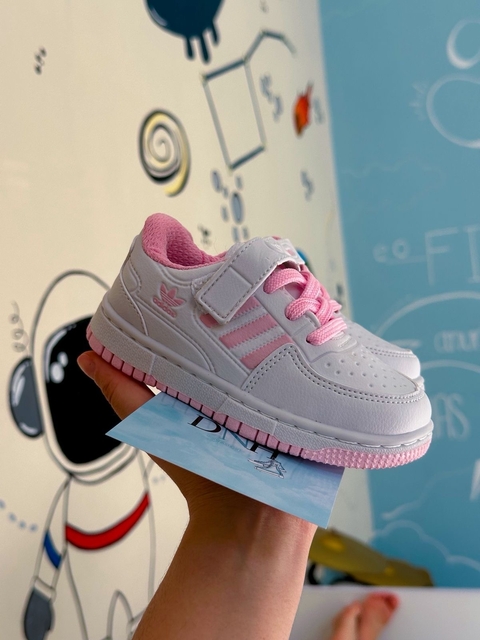 Tênis Fórum Rosa