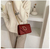 Cartera Mini Bags Rígida Cadena Herraje Dorados - tienda online