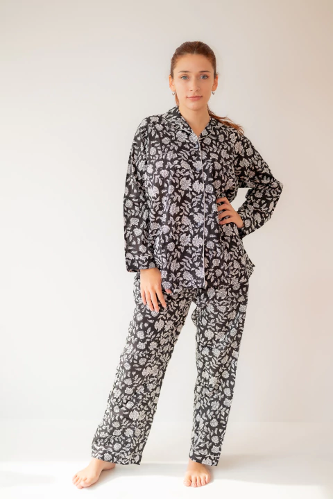 Pijama Largo Negro - comprar online