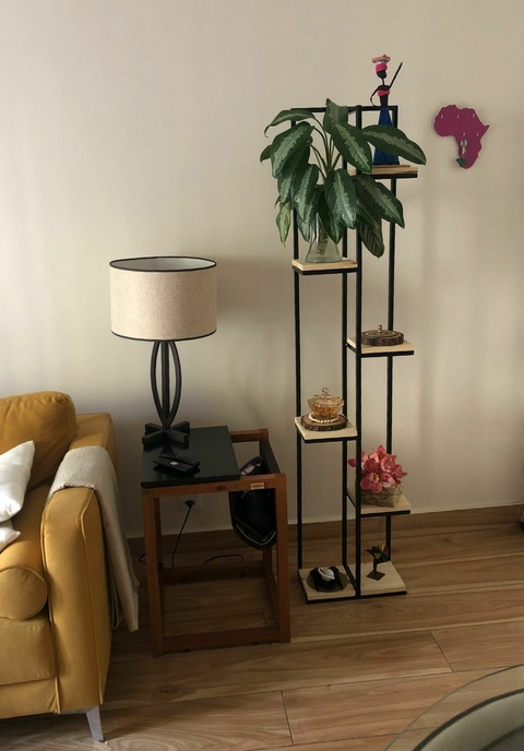 Floreira Industria Alta em Ferro e Pinus - comprar online