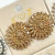 Brinco Ponteira Flor Redonda - 7 Cores - Sol Bijoux - Loja de Acessórios Femininos para Atacado e Varejo