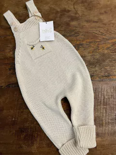 Jardineira Bolso & Abelha Ninive. Moderna. Vista Natu bebê, uma marca moderna, que respeita o meio ambiente e se preocupa com o futuro dos nossos bebês