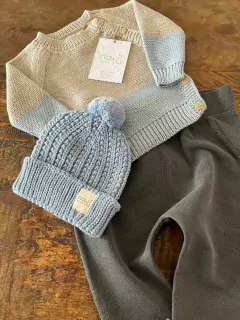 Blusinha de bebê quentinha e cheia de estilo. Conheça a coleção completa da Natu bebê. Roupinhas modernas, produzidas com fio hipoalergênico de qualidade!