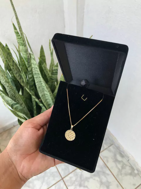 Colar Bola de Vôlei Banhado a Ouro