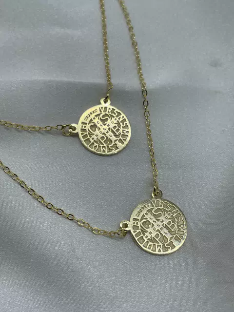 Escapulário de São Bento