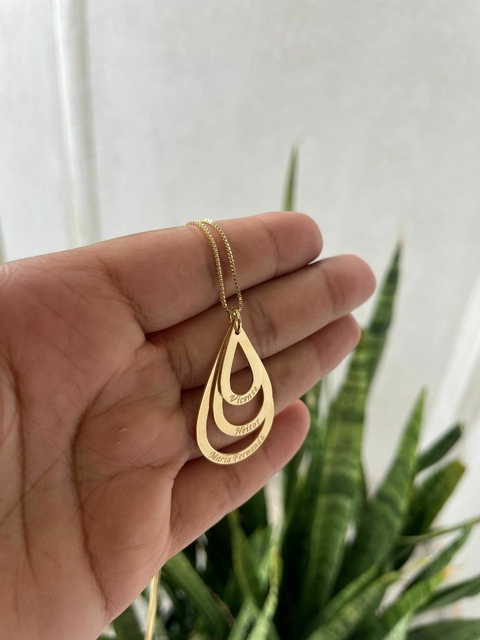 Colar de 3 Gotas Elegante Personalizado com Nomes