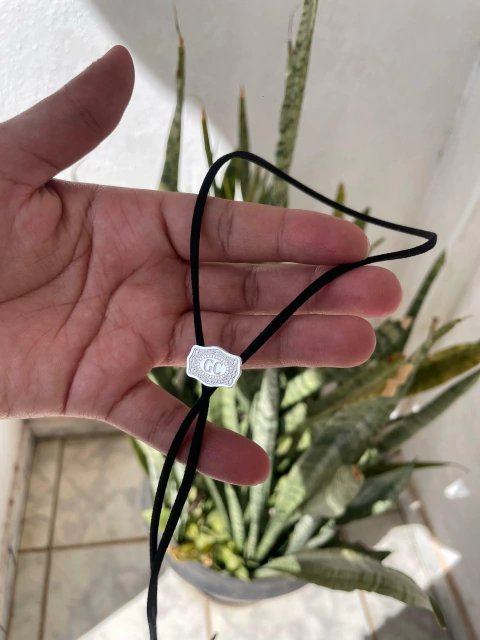 Fivela Country com Cordão de Camurça