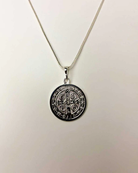 Colar veneziana Medalha São Bento G na internet