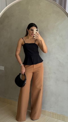 Blusa Ariela na internet