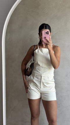 Blusa Eloa na internet