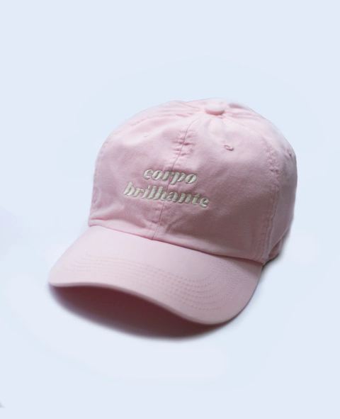 corpo brilhante ✷ boné bordado