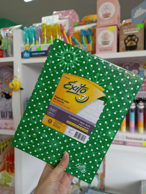 Cuaderno Nro.3 Tapa Dura- Éxito X48 verde oscuro a lunares rayado - buy online