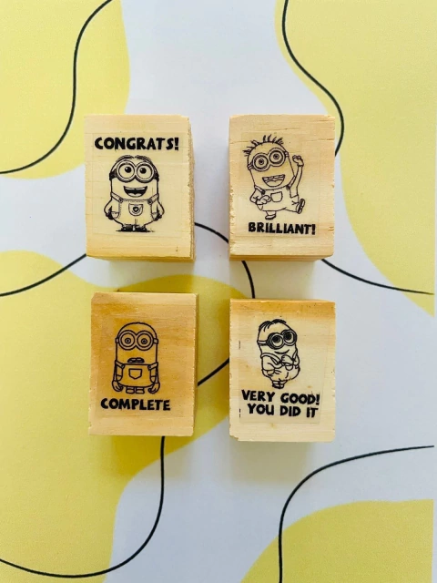 Sellos Docente Inglés Minions x4