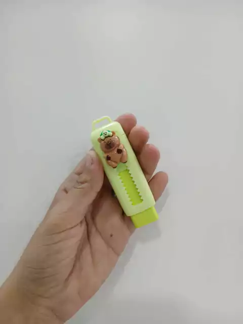 Goma cutter retractil-capibara-verde