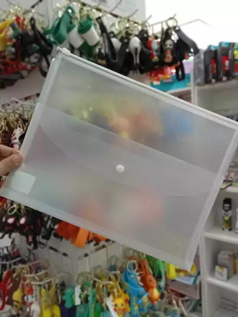 Sobre con cierre A4 + dos bolsillos frontal-transparente