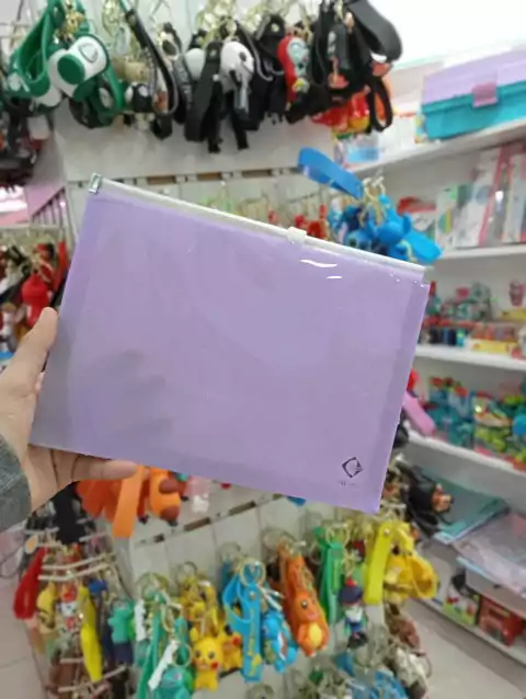 Sobre A5 con cierre-violeta pastel