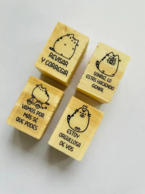 Sellos docentes-pusheen-sonrei-x4