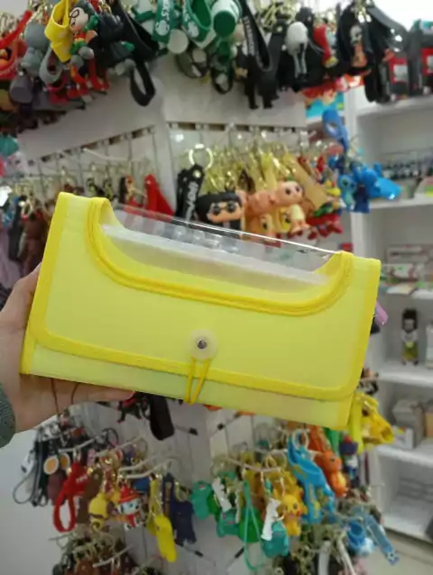 Sobre clasificador cheque-amarillo