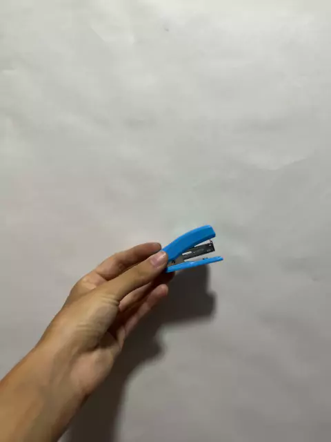 Mini Abrochadora Nro.10 celeste- Olami