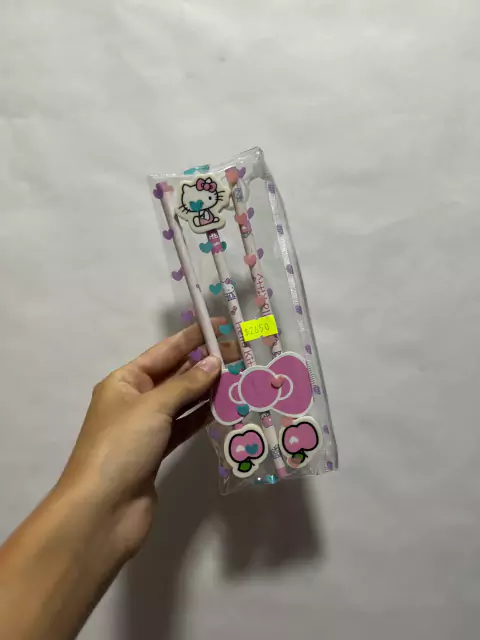 Lápices Negros Hello Kitty