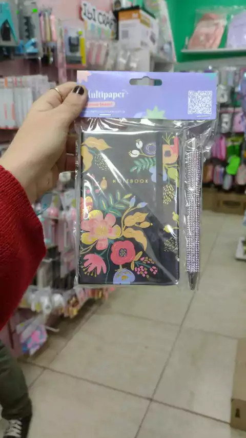 Libreta + lapicera- Multipaper- Flores beige - (copia)