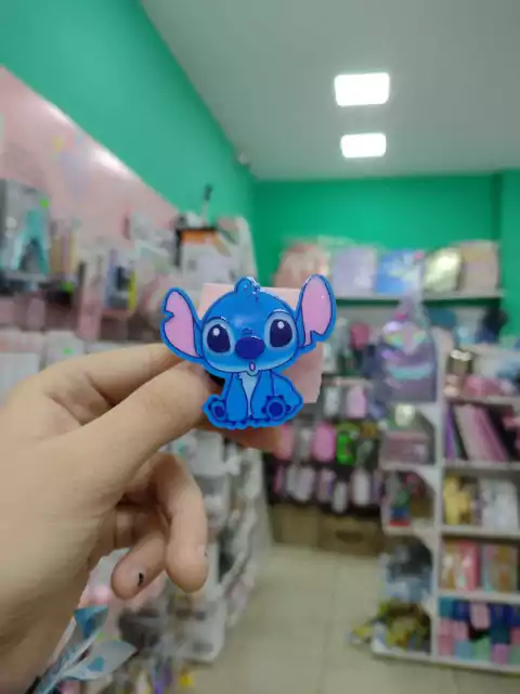 Broche con luces- Stitch sorprendido