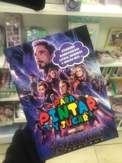 librito para colorear y jugar de avengers