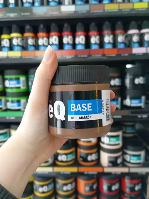 Base (Marrón)- EQ