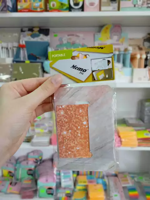 Dispensador Autoadhesivo con Notas Adhesivas - Memo Fix - Brillos Naranja