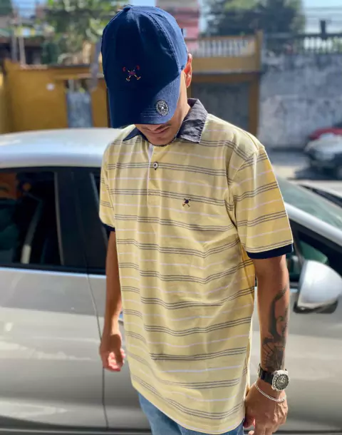 Polo Listrada Polo Play Premium - Amarela