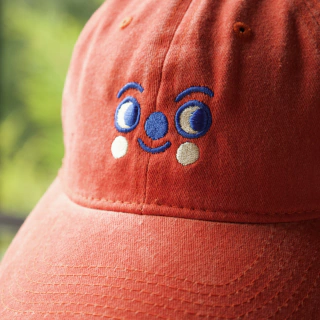 Gorra Carita Roja