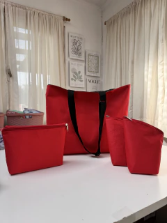 COMBO EMPRENDEDOR X 16 PRODUCTOS (4 bolsos XL, 4 neceser y 4 SET MATEROS) - Talum Accesorios