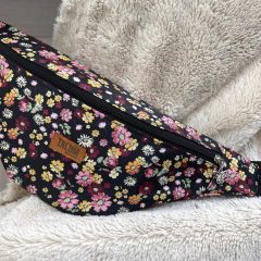 Riñonera XXL Floreada negra - comprar online