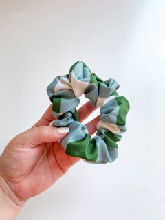 SCRUNCHIE VERDE CUADRILLE