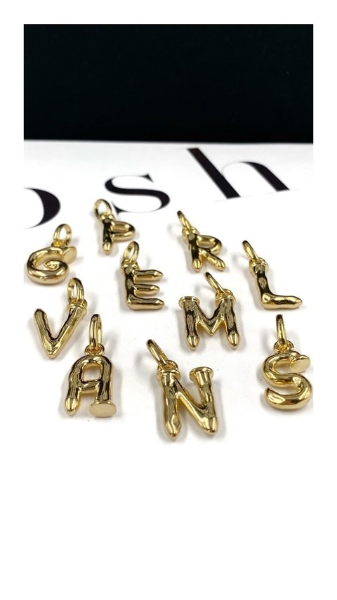 Dije Inicial Mica