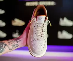 AIR FORCE 1 LUXE PECAN - GOATshopping - Camisas de times