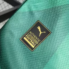 conjunto-infantil-palmeiras-home-2023-2024-torcedor-masculino-crefisa-puma-verde-branco-branca-brasileirão-gola-redonda-6.webp