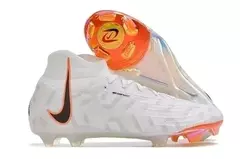chuteira-nike-campo-branco-branca-laranja-mercurial-adidas-puma-new-balance-cravo-botinha-phantom-elite-1.webp