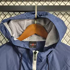 Corta Vento Jordan Masculino - Azul e Branco na internet