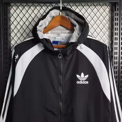 Corta Vento Adidas Masculino - Preto e Branco - comprar online