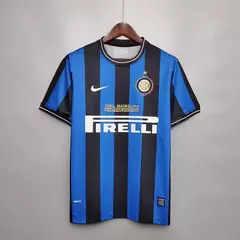 camisa-inter-milão-retrô-listrada-azul-preto-preta-away-2010-champions-league-itália-irelli-nike-adriano-imperador-gola-redonda-1.webp
