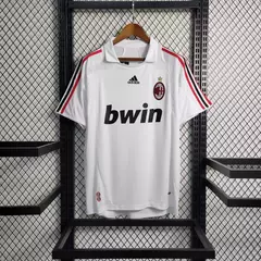 camisa-ac-milan-retrô-2007-2008-branco-branca-bwin-adidas-champions-league-kaká-torcedor-gola-polo-1.webp