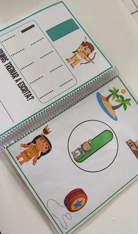 Livro grafomotor das vogais