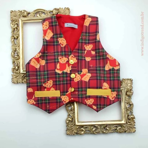 Colete Vermelho Temático Natal Ursa Escocesa Adulto Infantil Bebê Índigo Trend