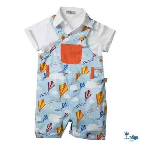 Conjunto Camisa Social ou Body Branca Amsterdã e Jardineira Pipa Cafifa Índigo Trend