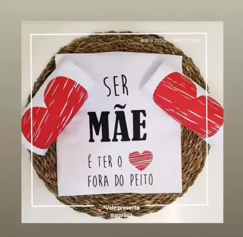 Kit Família Mãe e Filhos Camiseta T-Shirt Branca Baby Look Mãe Coração Fora do Corpo e Camiseta ou Body T-Shirt Branca Coração Fora do Peito Índigo Trend