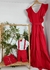 Kit Pai Mãe e Filho Camisa Social ou Body Branca Detalhes Natal Bosque dos Sonhos Bermuda Esporte Fino Gravata Borboleta e Suspensório Vermelho Camisa Social Vermelha Detalhes Natal Bosque dos Sonhos Vestido Adulto Rainha Vermelho Índigo Trend