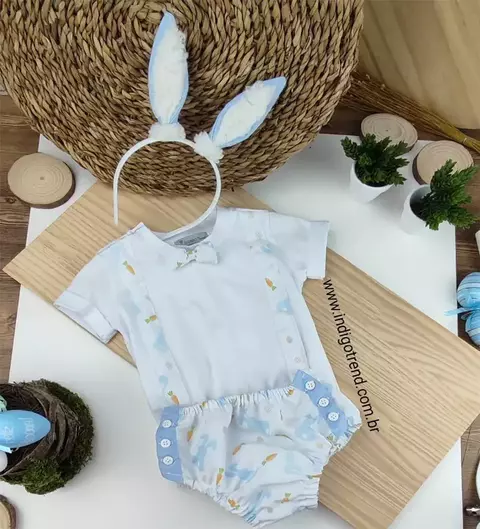 Conjunto Camiseta ou Body T-Shirt Branca Coelho Colors Azul Tapa Fralda Smash The Cake e Tiara Orelha Azul Coelho Colors Índigo Trend - comprar online