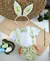 Conjunto Camiseta ou Body T-Shirt Branca Com Gravata Coelho Colors Verde Tapa Fralda Smash The Cake e Tiara Orelha Verde Coelho Colors Índigo Trend