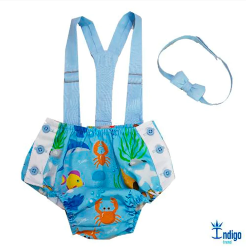 Kit Tapa Fraldas Smash The Cake Azul e Branco Fundo do Mar Tailândia Gravata Borboleta e Suspensório Azul Bebê Índigo Trend